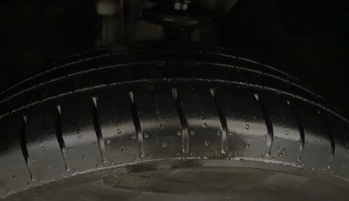 2021 Nissan MAGNITE XL, Petrol, Manual, 64,663 km, Left Front Tyre Tread