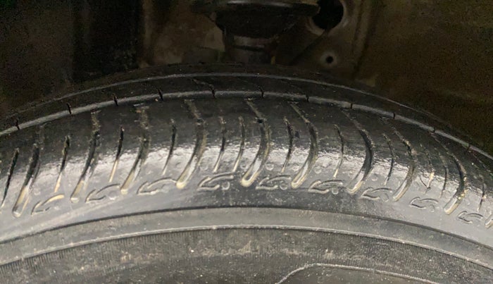 2023 Maruti New Wagon-R VXI CNG 1.0, CNG, Manual, 38,022 km, Left Front Tyre Tread