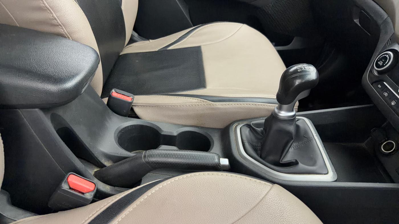 2016 Hyundai Creta SX PLUS 1.6 PETROL, Petrol, Manual, 78,428 km, Gear Lever