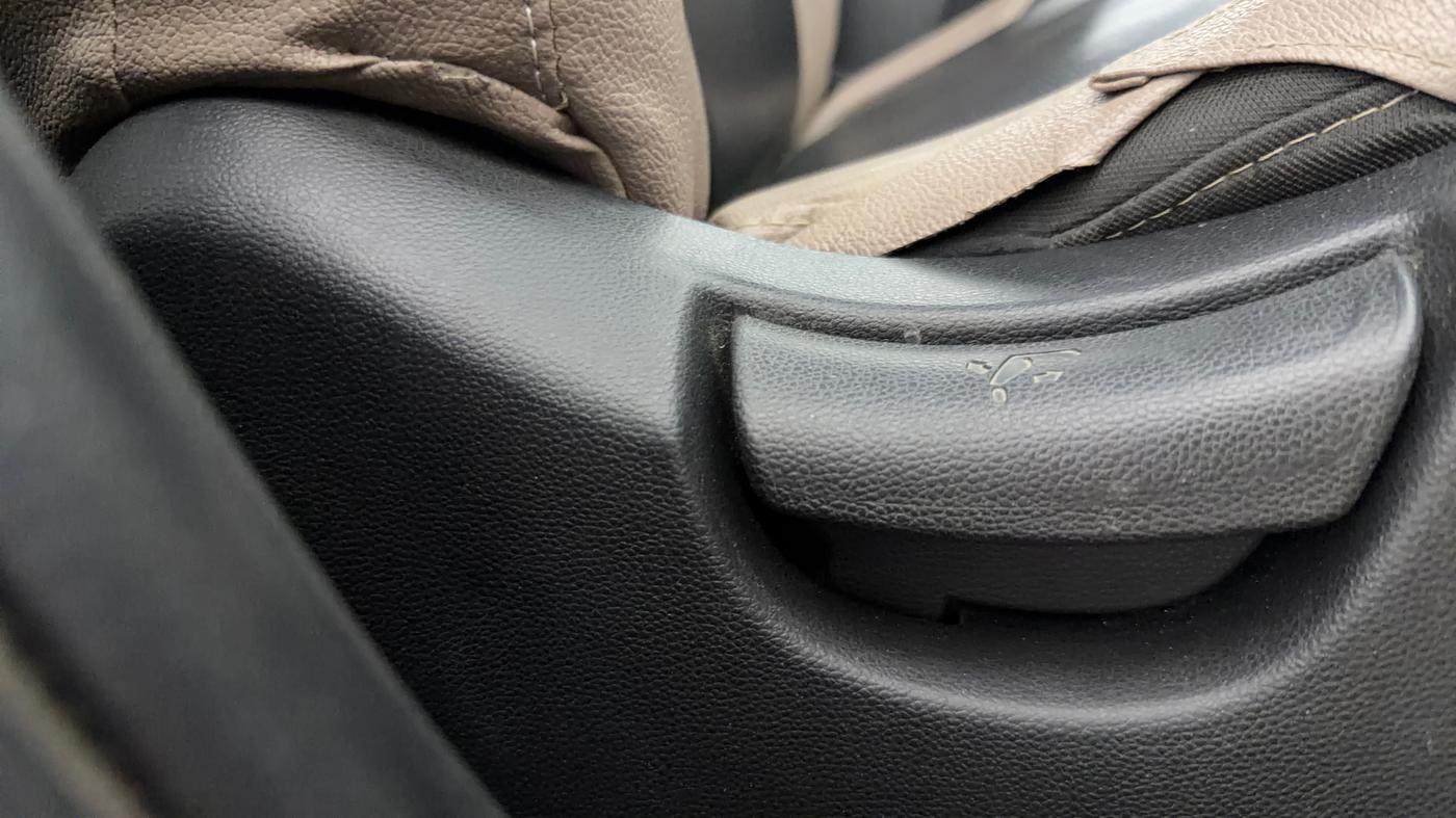 2016 Hyundai Creta SX PLUS 1.6 PETROL, Petrol, Manual, 78,428 km, Driver Side Adjustment Panel