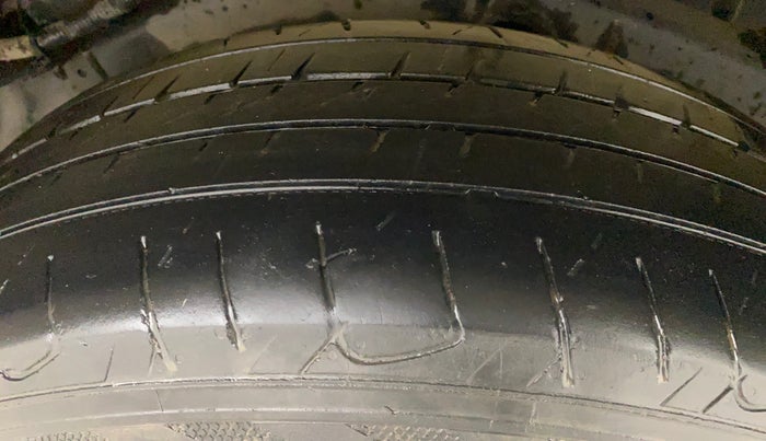 2024 Mahindra Bolero B6, Diesel, Manual, 49,823 km, Left Rear Tyre Tread