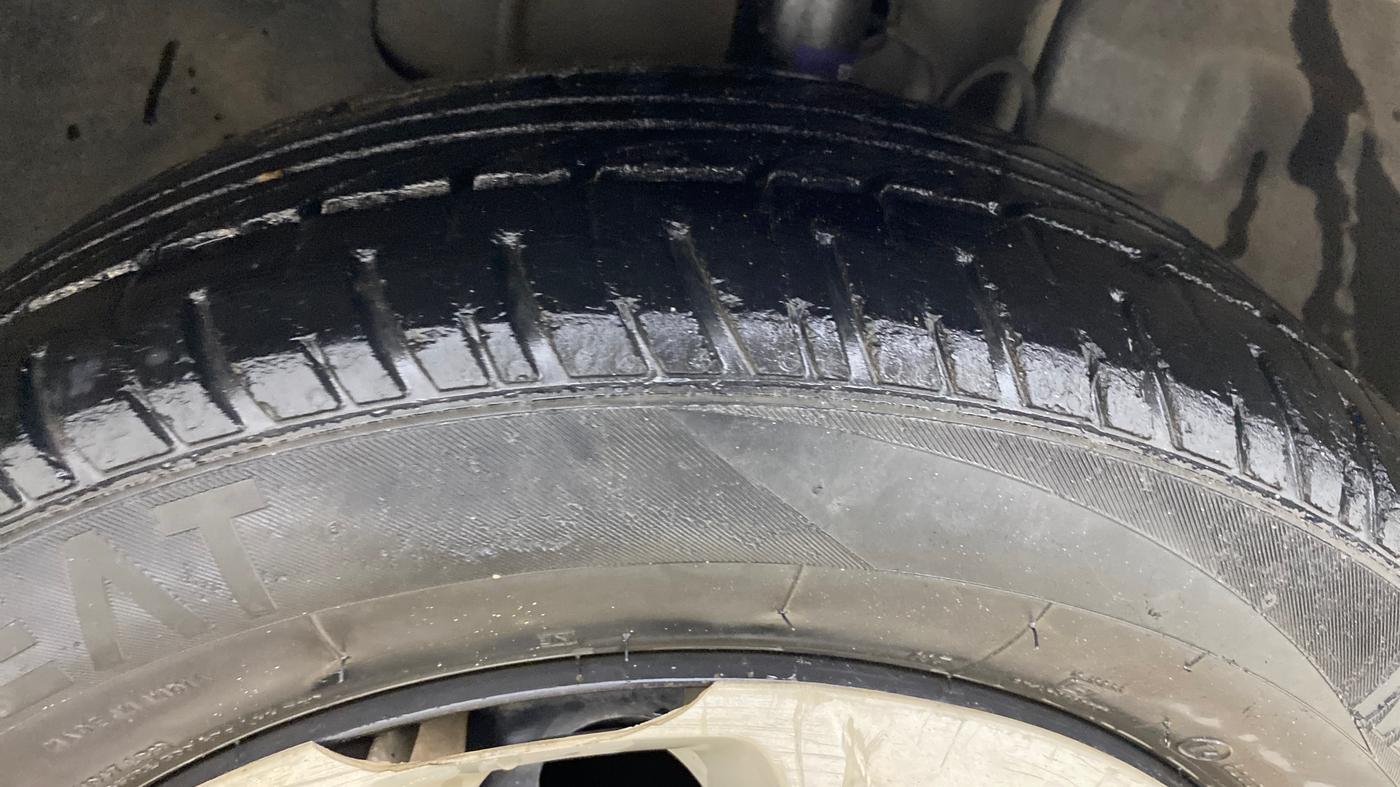 2019 Tata TIGOR XZ PETROL, Petrol, Manual, 86,634 km, Right Front Tyre Tread
