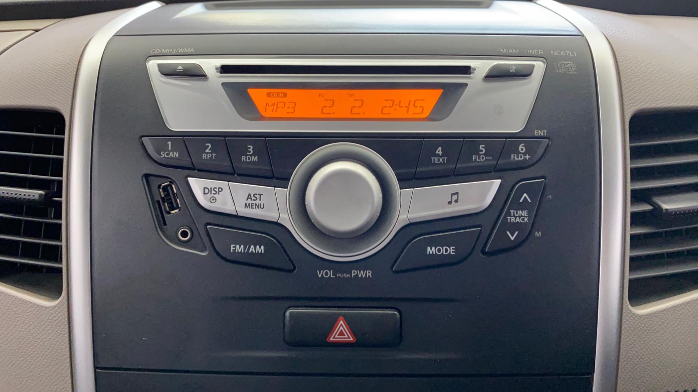 2013 Maruti Wagon R 1.0 VXI, Petrol, Manual, 29,475 km, Infotainment System