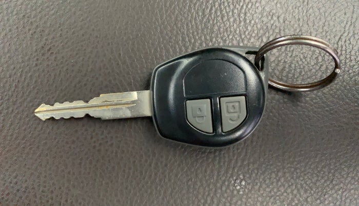 2013 Maruti Wagon R 1.0 VXI, Petrol, Manual, 29,475 km, Key Close Up