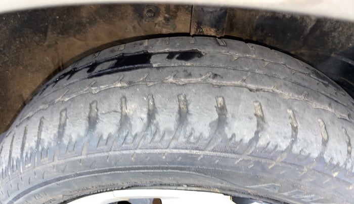 2013 Maruti Wagon R 1.0 VXI, Petrol, Manual, 29,475 km, Right Front Tyre Tread
