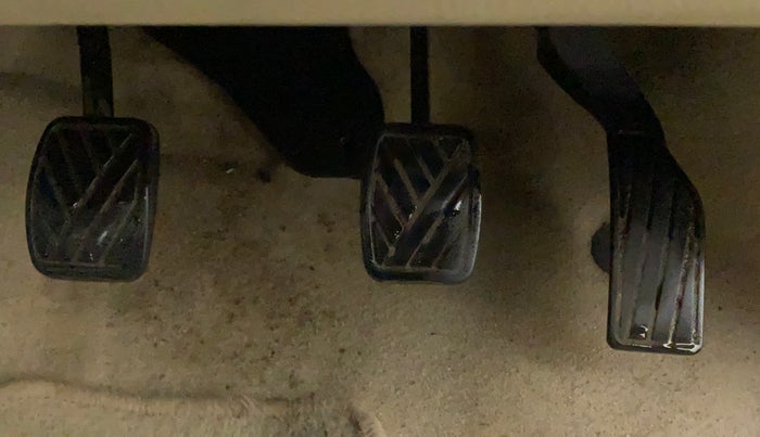 2012 Maruti Swift Dzire VDI, Diesel, Manual, 1,17,336 km, Pedals