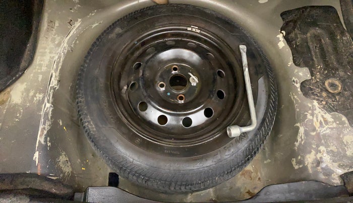 2012 Maruti Swift Dzire VDI, Diesel, Manual, 1,17,336 km, Spare Tyre