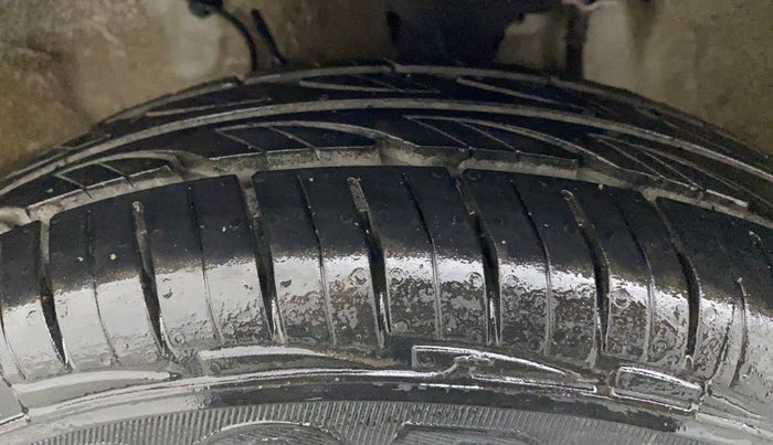 2019 Maruti Alto LXI, Petrol, Manual, 57,238 km, Left Front Tyre Tread