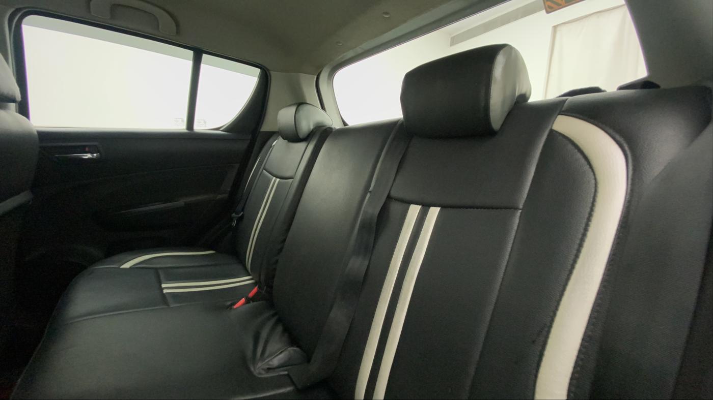 2015 Maruti Swift VXI, Petrol, Manual, 75,505 km, Right Side Rear Door Cabin