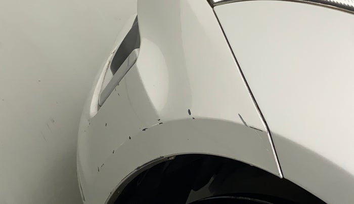 2015 Maruti Swift VXI, Petrol, Manual, 75,505 km, Front bumper - Minor scratches
