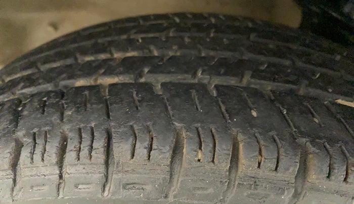 2016 Maruti Alto K10 VXI AMT, Petrol, Automatic, 62,087 km, Left Front Tyre Tread