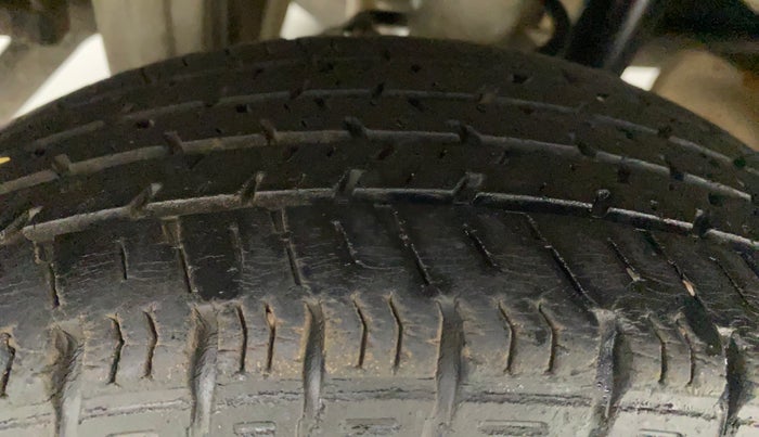 2016 Maruti Alto K10 VXI AMT, Petrol, Automatic, 62,087 km, Right Rear Tyre Tread