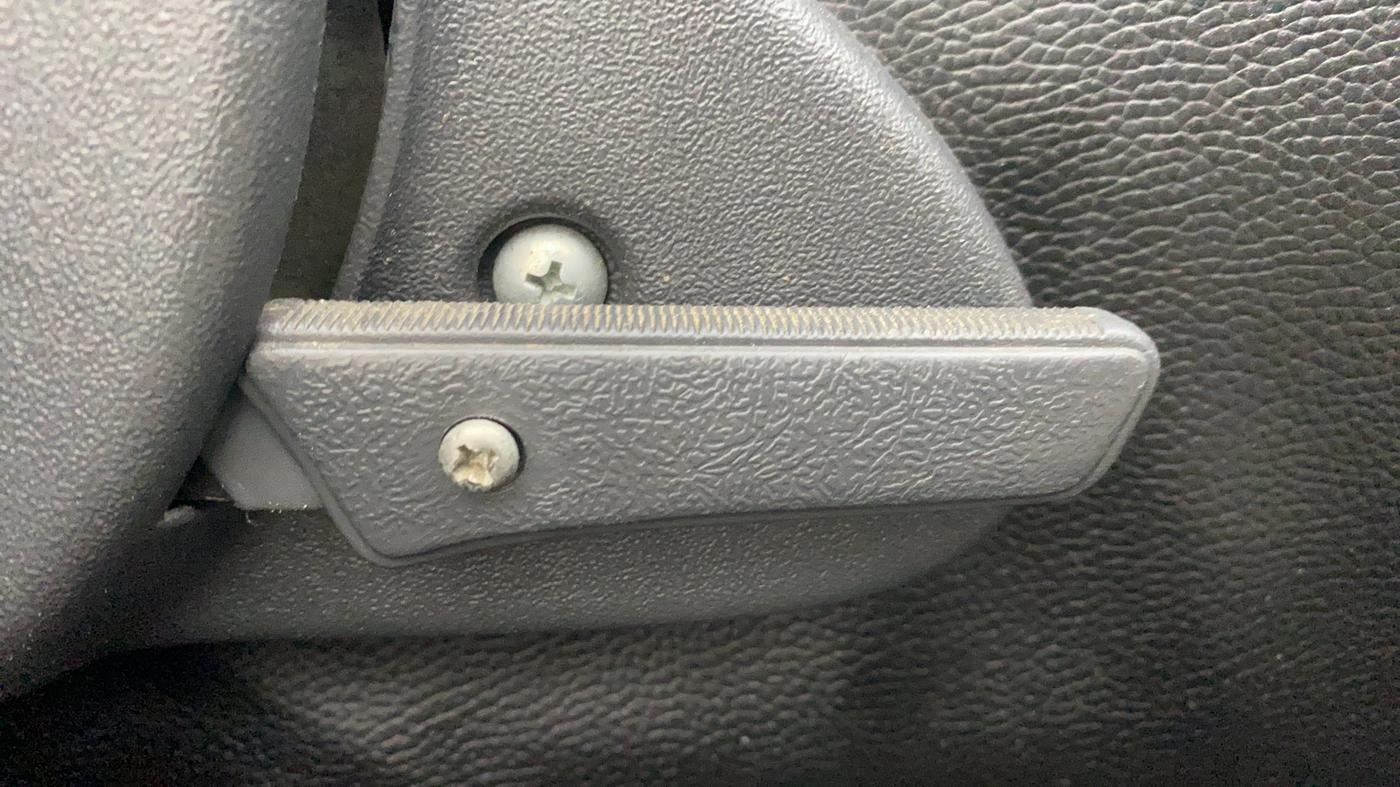 2016 Maruti Alto 800 LXI, Petrol, Manual, 19,176 km, Driver Side Adjustment Panel