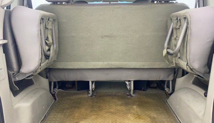 2013 Mahindra Quanto C6, Diesel, Manual, 42,389 km, Boot Inside