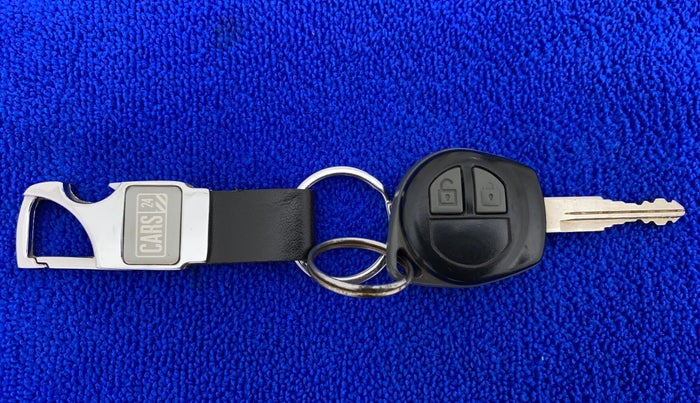 2013 Maruti Wagon R 1.0 VXI, Petrol, Manual, 54,296 km, Key Close Up