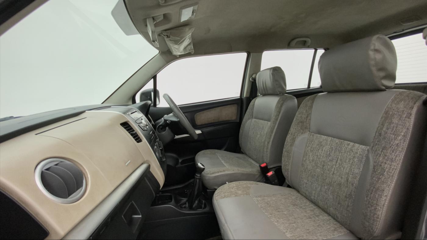 2013 Maruti Wagon R 1.0 VXI, Petrol, Manual, 54,296 km, Right Side Front Door Cabin
