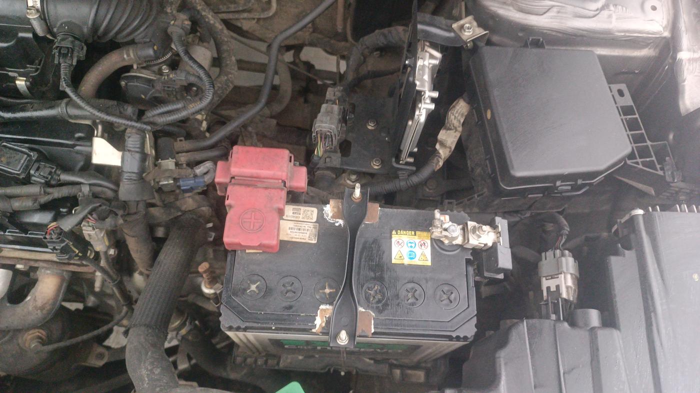 2021 Maruti Vitara Brezza VXI AT SHVS, Petrol, Automatic, 1,06,231 km, Engine View - Left