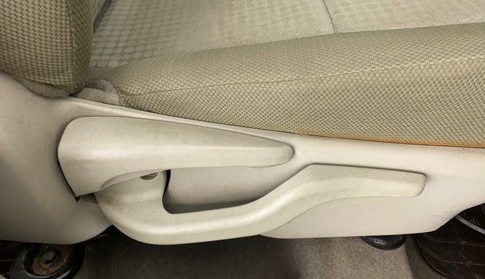 2014 Toyota Etios Liva G, Petrol, Manual, 25,919 km, Driver Side Adjustment Panel