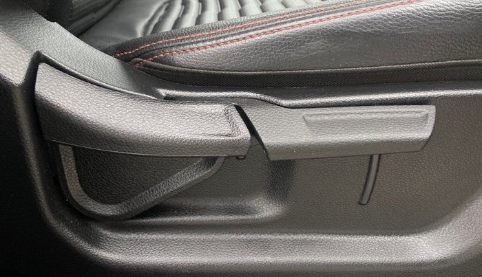 2023 KIA SONET GTX PLUS 1.0 DCT, Petrol, Automatic, 33,929 km, Driver Side Adjustment Panel