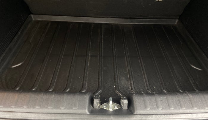 2023 KIA SONET GTX PLUS 1.0 DCT, Petrol, Automatic, 33,929 km, Boot Inside