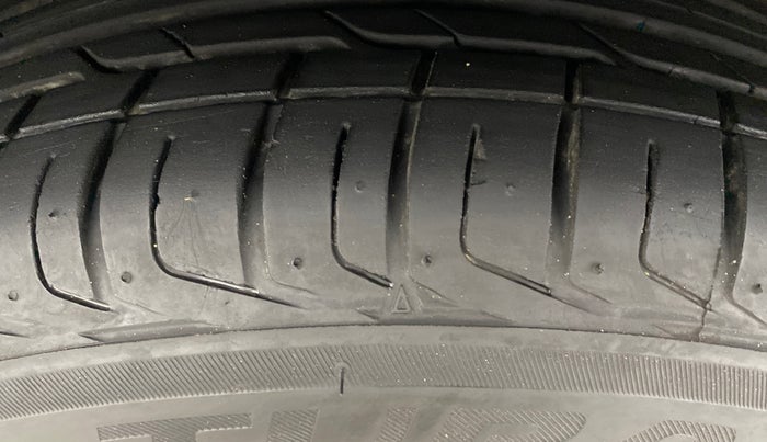 2023 KIA SONET GTX PLUS 1.0 DCT, Petrol, Automatic, 33,929 km, Left Front Tyre Tread