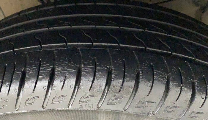 2018 Maruti Vitara Brezza ZDI AMT, Diesel, Automatic, 45,717 km, Right Front Tyre Tread