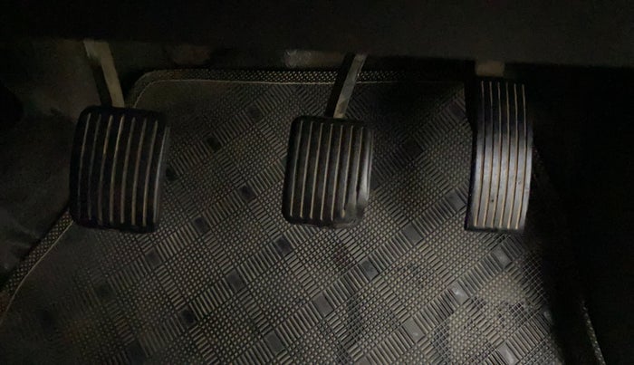 2015 Hyundai Grand i10 SPORTZ 1.2 KAPPA VTVT, CNG, Manual, 87,285 km, Pedals