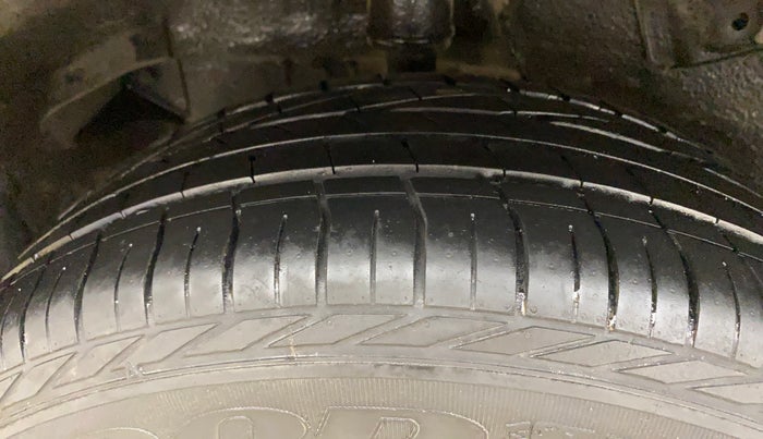 2020 Tata NEXON XZ PLUS PETROL, Petrol, Manual, 81,512 km, Right Rear Tyre Tread