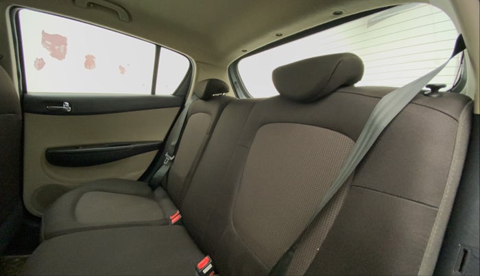 2012 Hyundai i20 ASTA 1.2, Petrol, Manual, 73,232 km, Right Side Rear Door Cabin