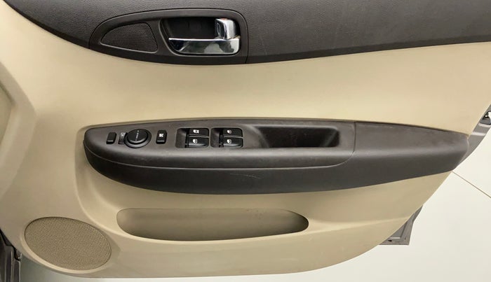 2012 Hyundai i20 ASTA 1.2, Petrol, Manual, 73,232 km, Driver Side Door Panels Control