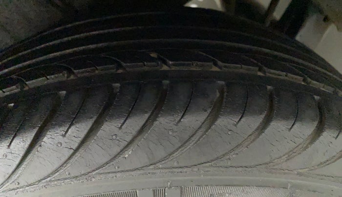 2012 Hyundai i20 ASTA 1.2, Petrol, Manual, 73,232 km, Left Rear Tyre Tread