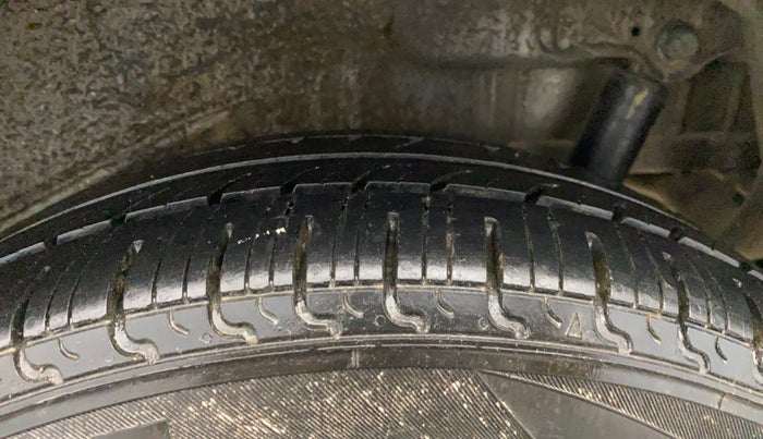 2017 Maruti Wagon R 1.0 VXI, Petrol, Manual, 88,722 km, Left Rear Tyre Tread