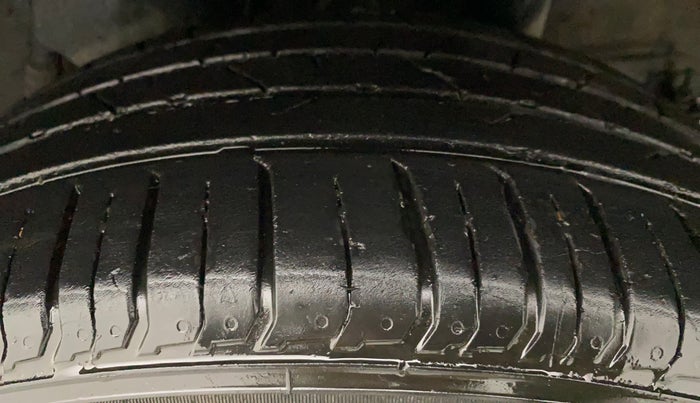 2022 Hyundai VENUE SX PLUS 1.0 TURBO DCT, Petrol, Automatic, 23,220 km, Left Rear Tyre Tread