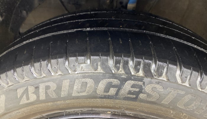 2020 Maruti Baleno DELTA PETROL 1.2, Petrol, Manual, 73,800 km, Left Front Tyre Tread