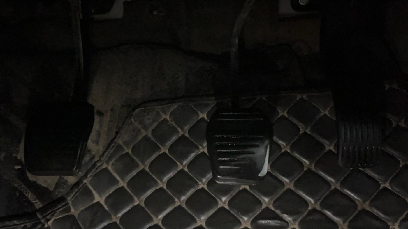2019 Mahindra Scorpio S3, Diesel, Manual, 96,632 km, Pedals