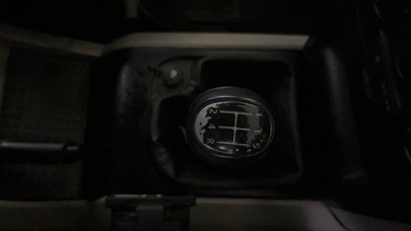 2019 Mahindra Scorpio S3, Diesel, Manual, 96,632 km, Gear Lever