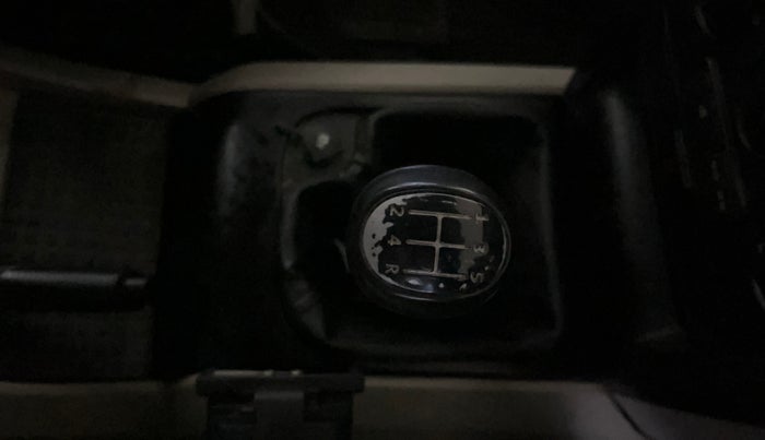 2019 Mahindra Scorpio S3, Diesel, Manual, 96,508 km, Gear Lever