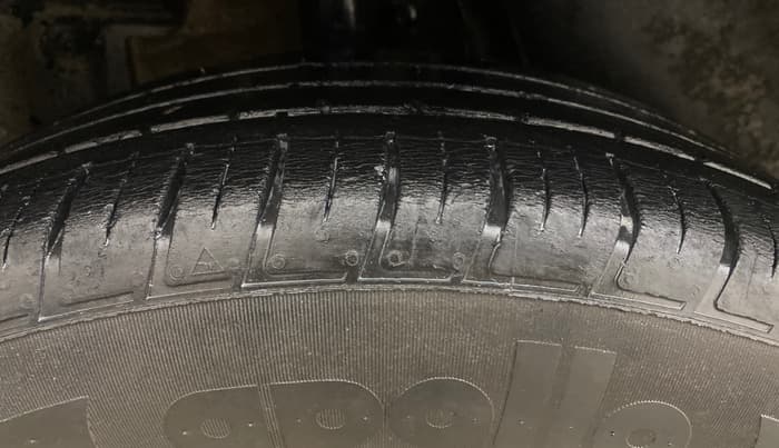 2021 Nissan Kicks XV 1.5, Petrol, Manual, 71,247 km, Right Rear Tyre Tread