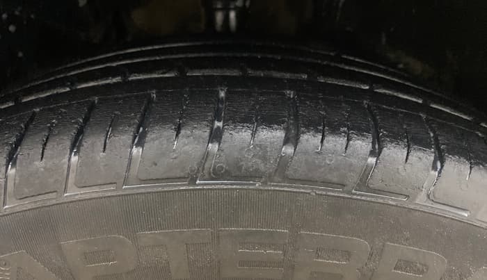 2021 Nissan Kicks XV 1.5, Petrol, Manual, 71,247 km, Right Front Tyre Tread