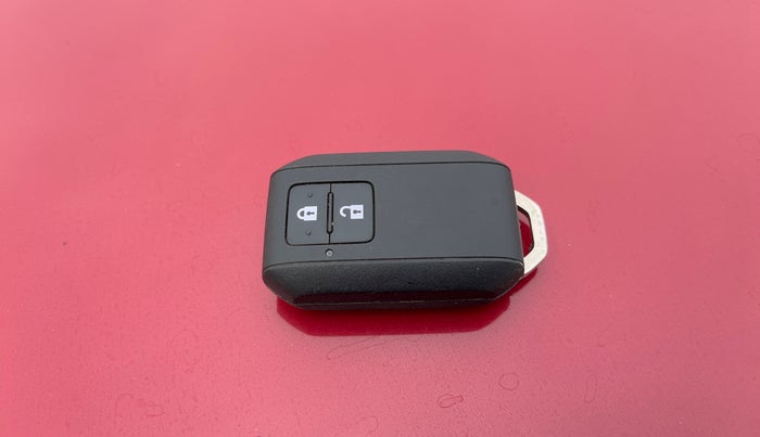 2021 Maruti Baleno ZETA PETROL 1.2, Petrol, Manual, 50,037 km, Key Close Up