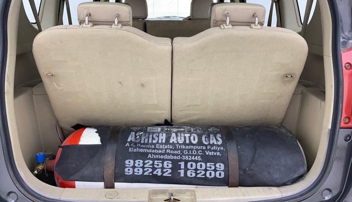 2016 Maruti Ertiga VXI, CNG, Manual, 1,30,738 km, Boot Inside