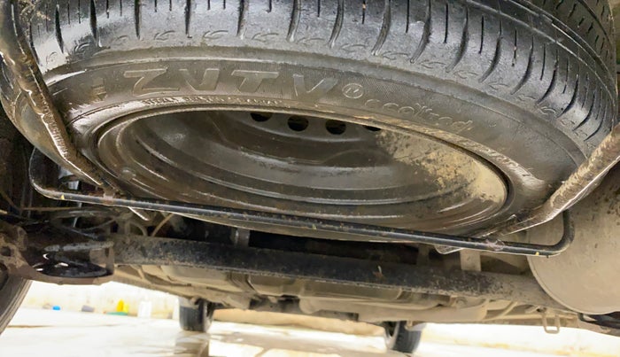 2016 Maruti Ertiga VXI, CNG, Manual, 1,30,738 km, Spare Tyre