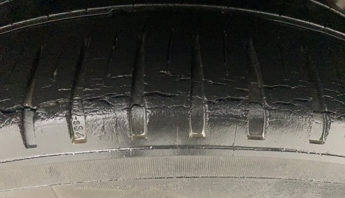 2015 Honda City 1.5L I-VTEC SV CVT, Petrol, Automatic, 1,07,354 km, Left Rear Tyre Tread