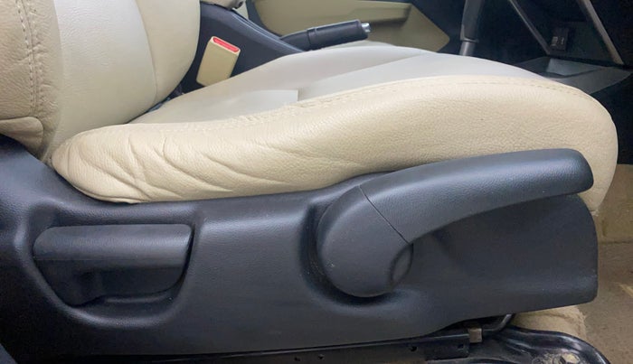 2015 Honda City 1.5L I-VTEC SV CVT, Petrol, Automatic, 1,07,354 km, Driver Side Adjustment Panel