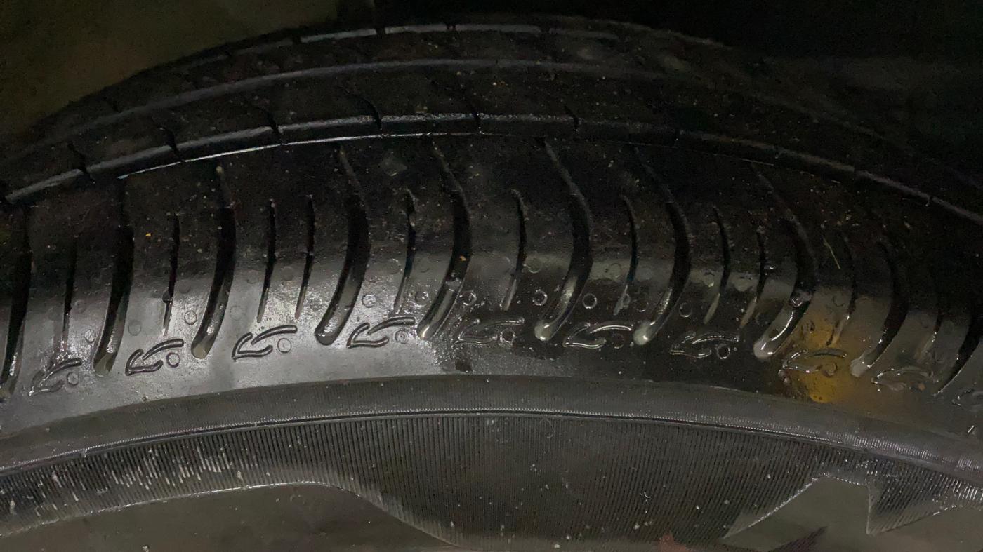 2023 Maruti New Wagon-R VXI CNG 1.0, CNG, Manual, 92,915 km, Right Front Tyre Tread
