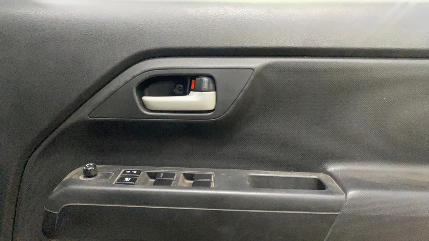 2023 Maruti New Wagon-R VXI CNG 1.0, CNG, Manual, 92,915 km, Driver Side Door Panels Control