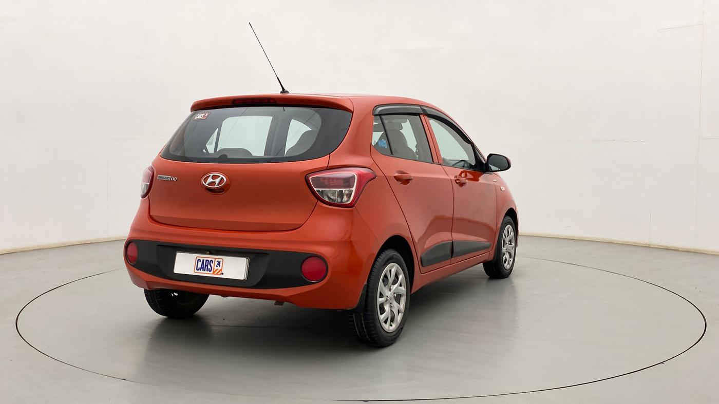 2018 Hyundai Grand i10 MAGNA AT 1.2 KAPPA VTVT, Petrol, Automatic, 26,646 km, Right Back Diagonal