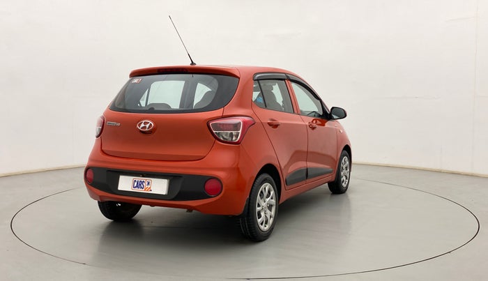 2018 Hyundai Grand i10 MAGNA AT 1.2 KAPPA VTVT, Petrol, Automatic, 26,646 km, Right Back Diagonal