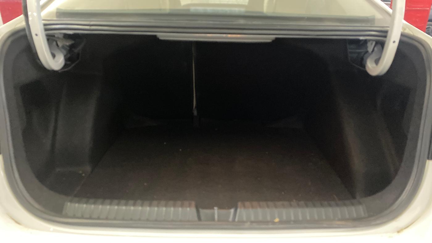 2024 Volkswagen VIRTUS HIGHLINE TSI 1.0 MT, Petrol, Manual, 6,662 km, Boot Inside