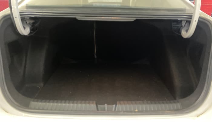 2024 Volkswagen VIRTUS HIGHLINE TSI 1.0 MT, Petrol, Manual, 6,662 km, Boot Inside